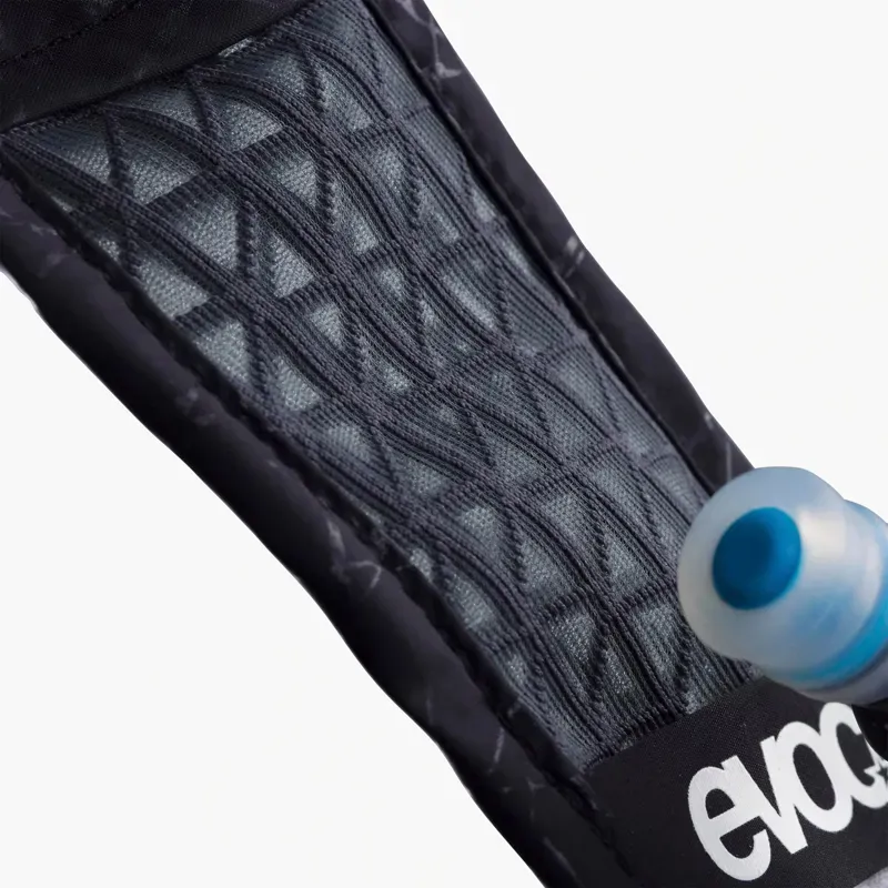 EVOC Hydro Pro Ultra 1.5 Hydration Pack w/1.5l Bladder in Black-8
