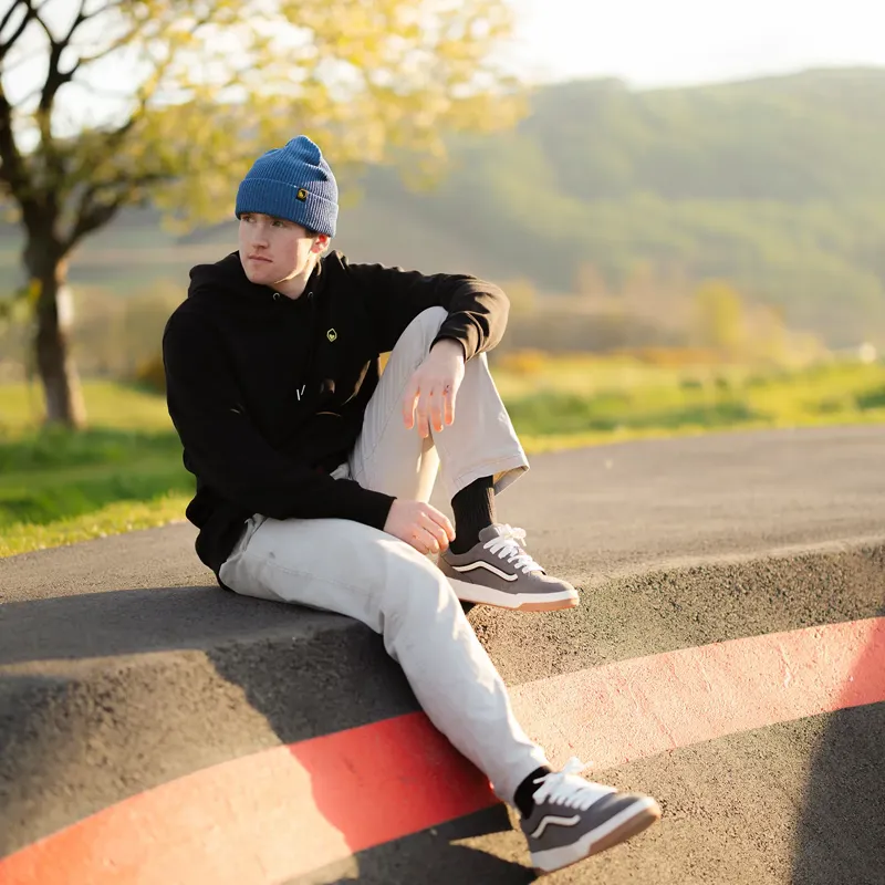 Burgtec Smugglers Beanie in Blue Speckle-1