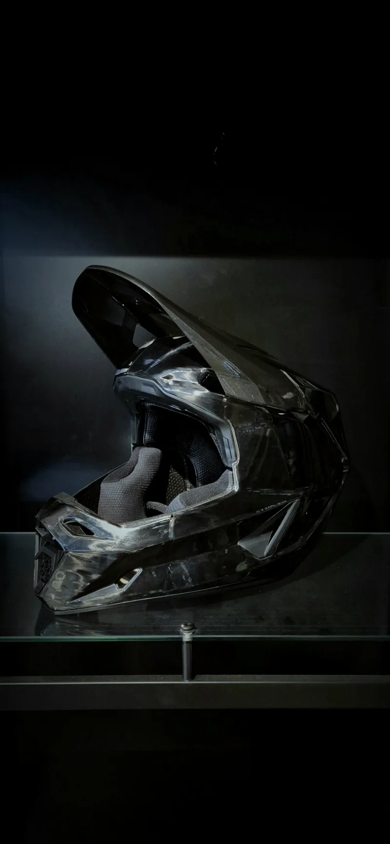 Specialized Dissident 2 in Stealth Carbon