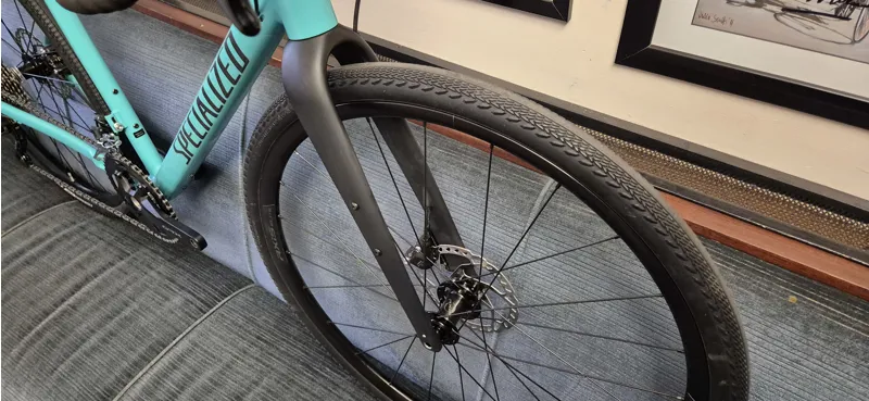 Specialized Diverge Elite E5 Gravel Bike in Blue-1