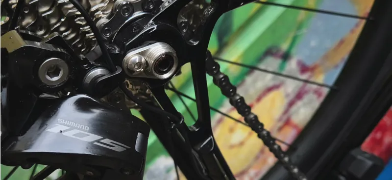 Rourke 853 Roadster 105 Di2 56cm in Gloss Black / Copper-2