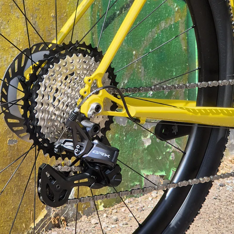 Rourke 853 Gravel Bike 56cm in Scuba Yellow-3