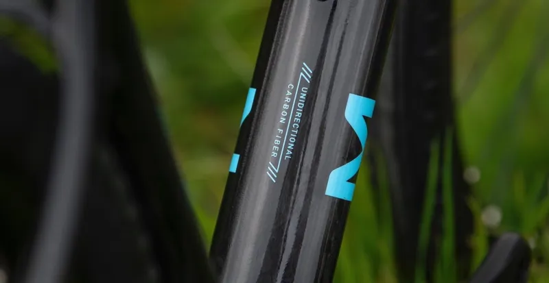 Marin Headlands 2 Gravel Bike in Gloss Black/Roarange/Blue-3