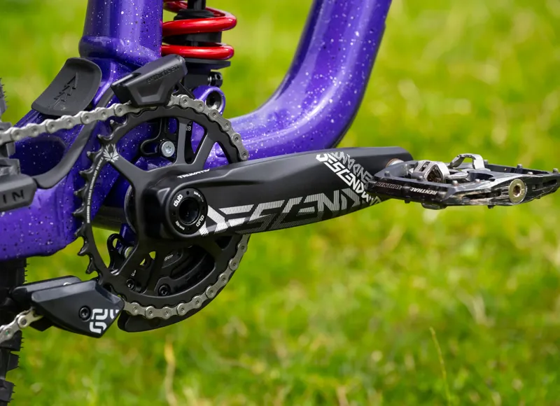 Marin Quake Downhill Bike in Purple and Red-9