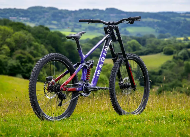 Marin Quake Downhill Bike in Purple and Red-7