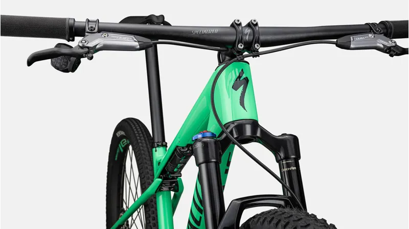 Epic World Cup Expert in Gloss Electric Green/Forest Green Pearl-3