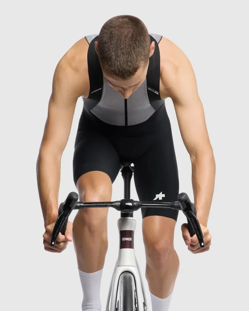 Assos MILLE GT Bib Shorts S11 in Black Series-3