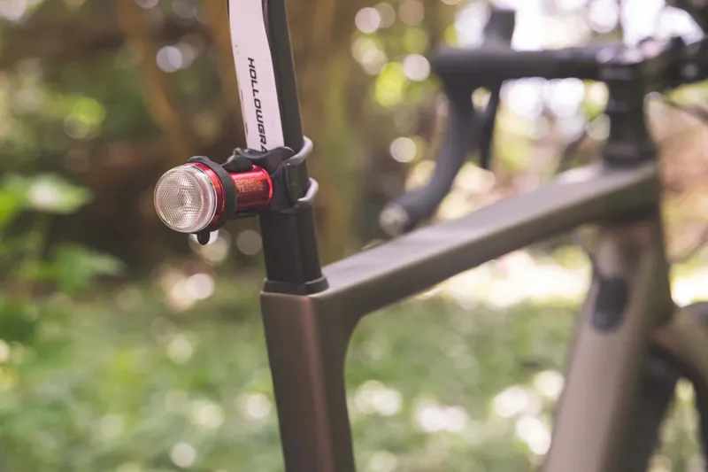 Exposure TraceR Daybright Mk3 Rear Light in Red-2