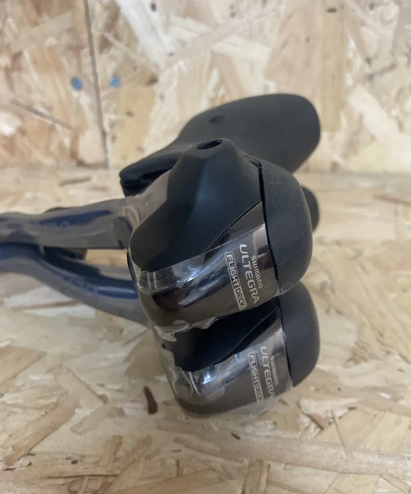 Shimano Ultegra 6600 Levers Triple 10 Speed in Grey-3