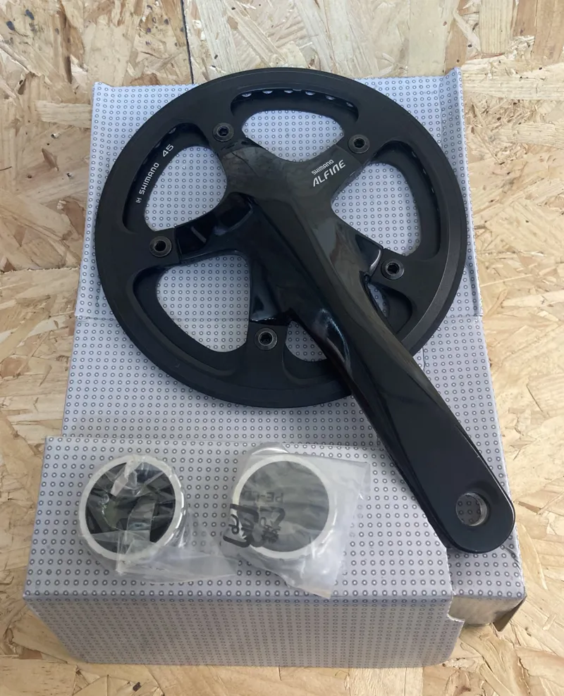 Shimano Alfine FC-S500 Crankset with Chainguard 45T 170 mm in Black-1