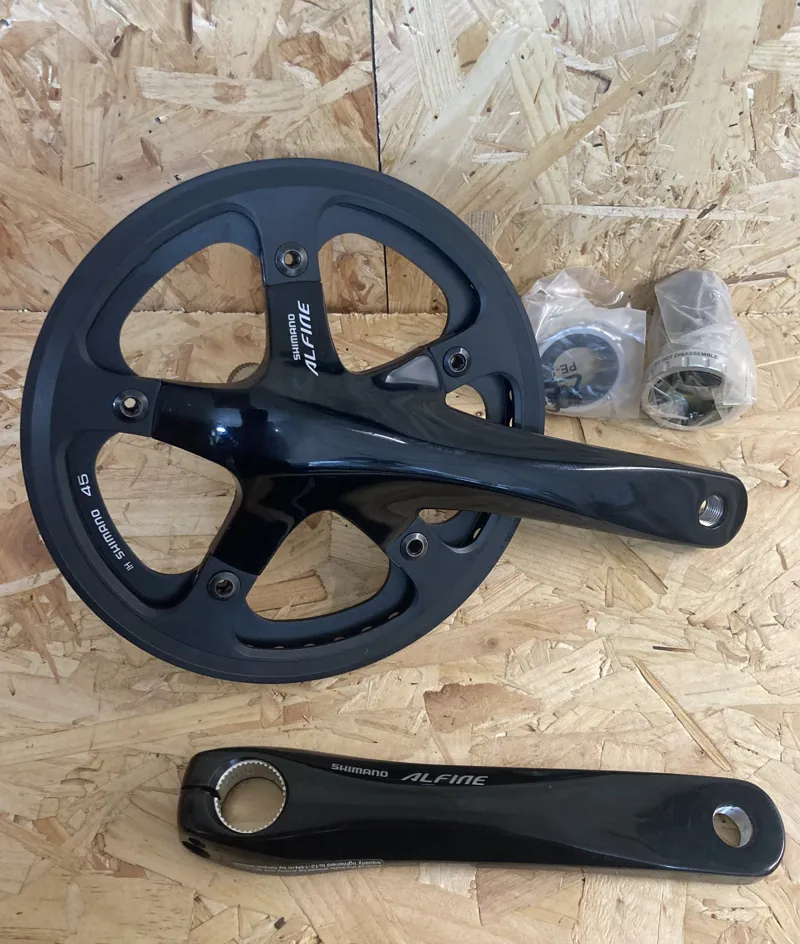 Shimano Alfine FC-S500 Crankset with Chainguard 45T 170 mm in Black