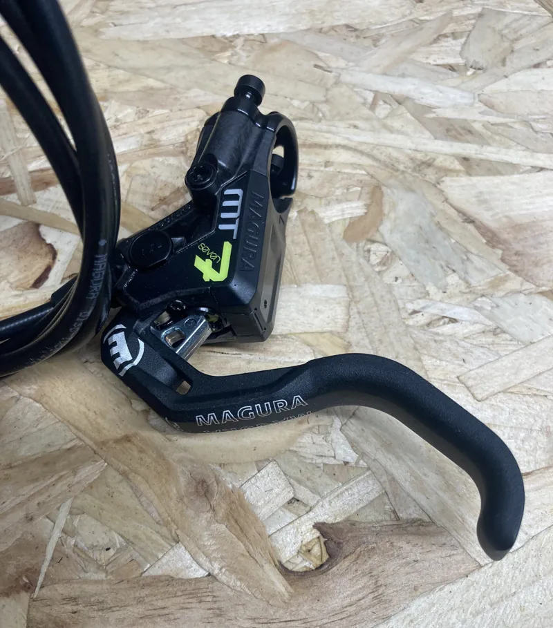 Magura MT7 4 Pot Disc Brakeset inc 203mm MDR-C Rotors in Black/Grey-4