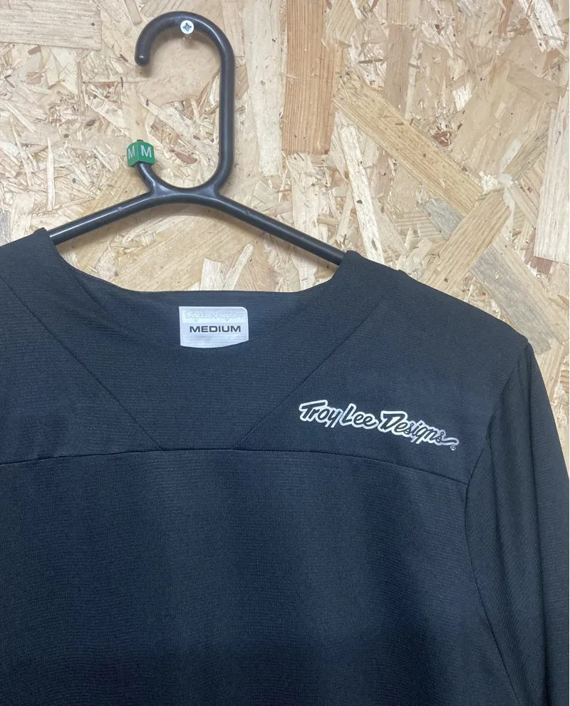 Troy Lee Designs Skyline SS Medium Jersey in Black-1