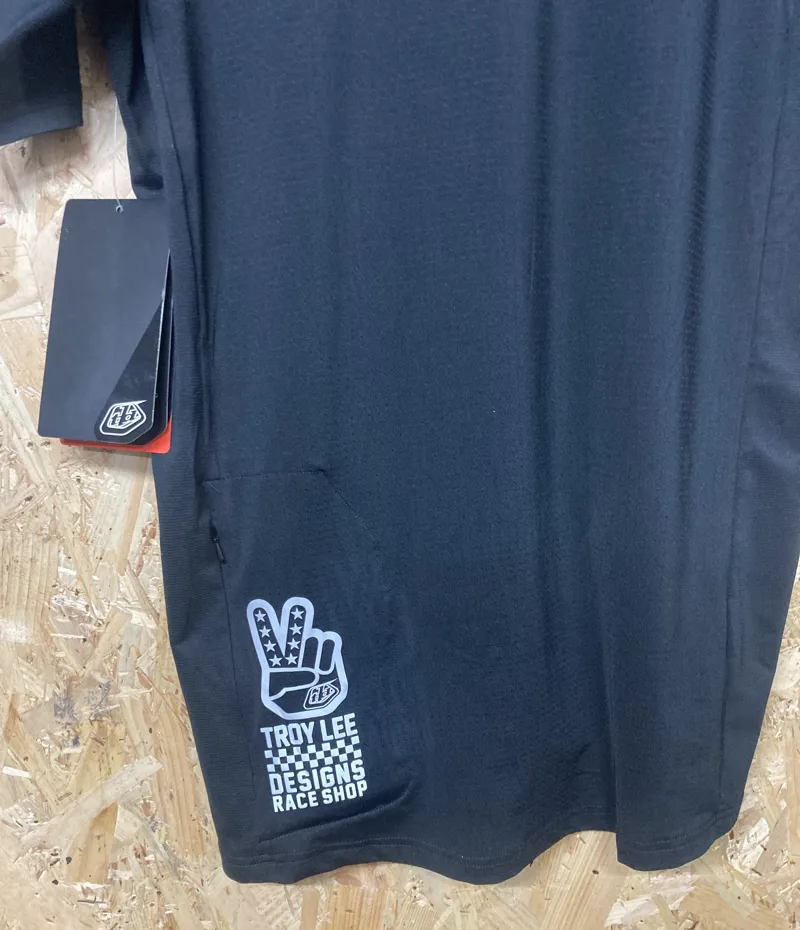 Troy Lee Designs Skyline SS Medium Jersey in Black-3