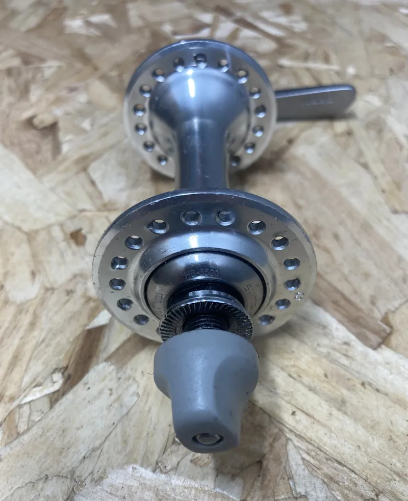 Shimano Ultegra HB-6500 Front Hub 36H Retro in Silver-3