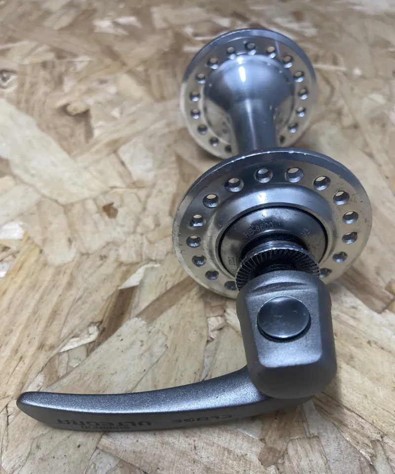Shimano Ultegra HB-6500 Front Hub 36H Retro in Silver-4