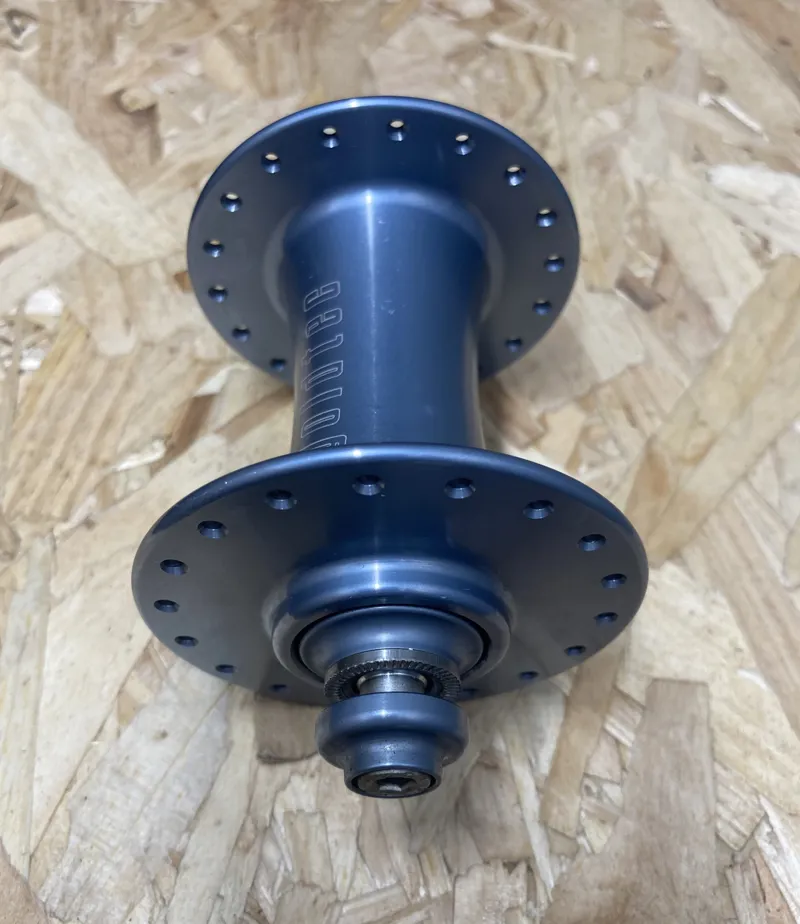 Goldtec Front Track Hub 36H 100mm Retro in Grey-1