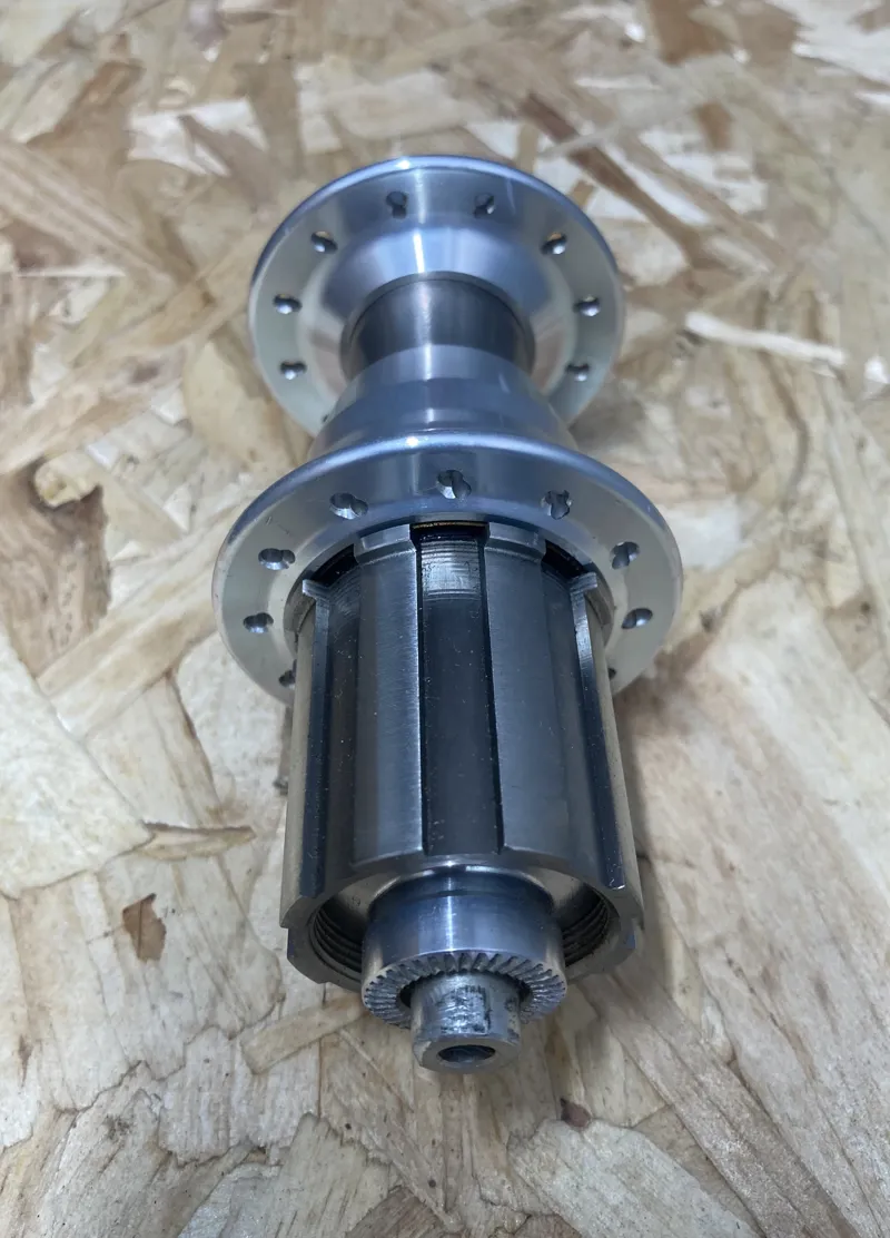 Hope Technology Ti Glide Rear Hub 130 mm Campag 24H Retro in Silver-3