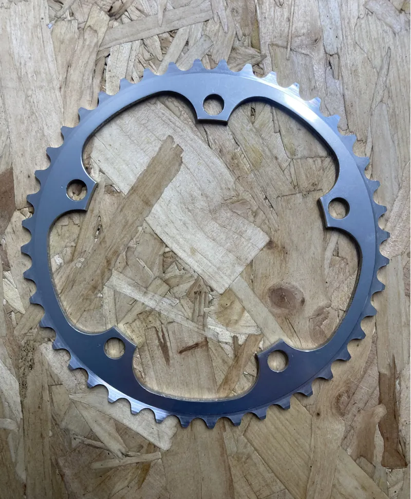 Specialities TA Vento Track Chainring 44T 135 NOS in Silver-3