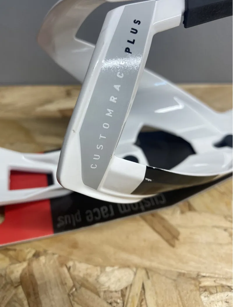 Elite Custom Race Plus Bottle Cage Grade B in White -2