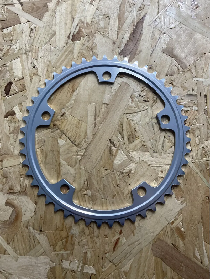 Sugino SG75 144BCD NJS Track Pista 47T Chainring NOS in Silver-4