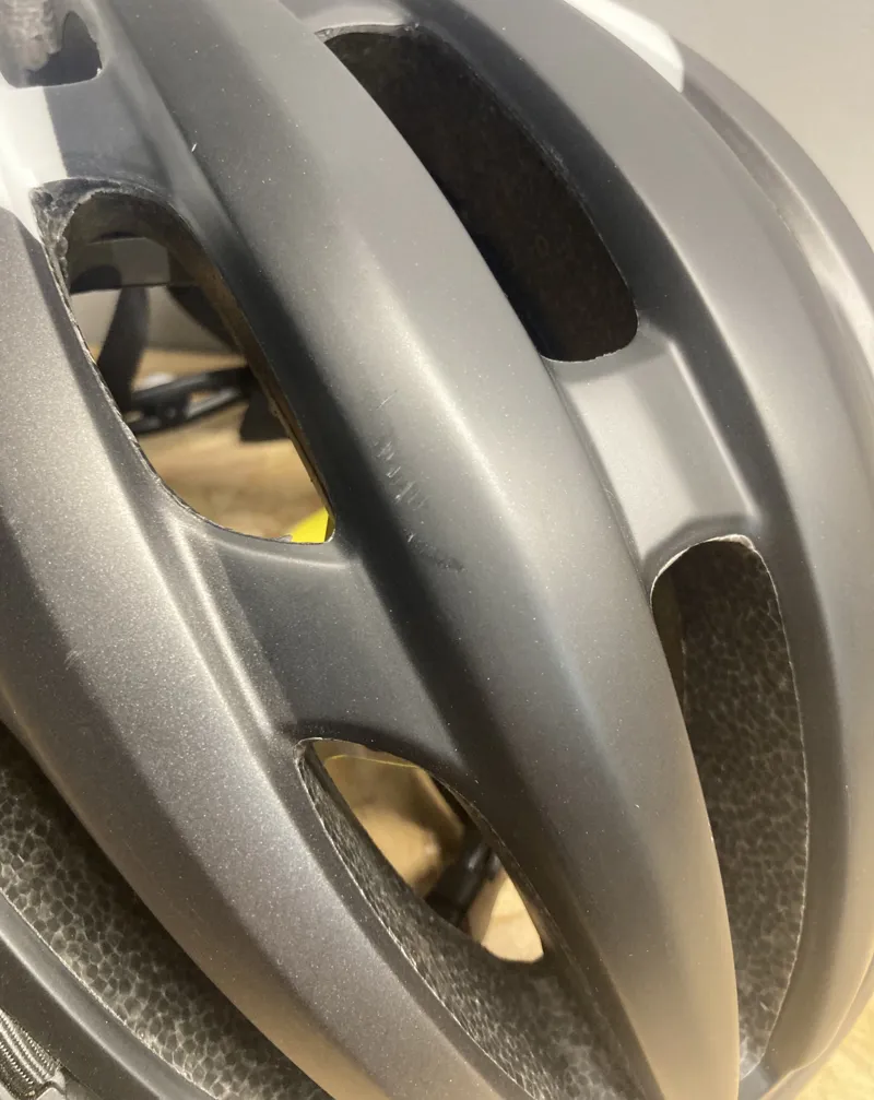 Giro Foray MIPS Road Helmet 2017 59-63 Ex Display in Black/White-5