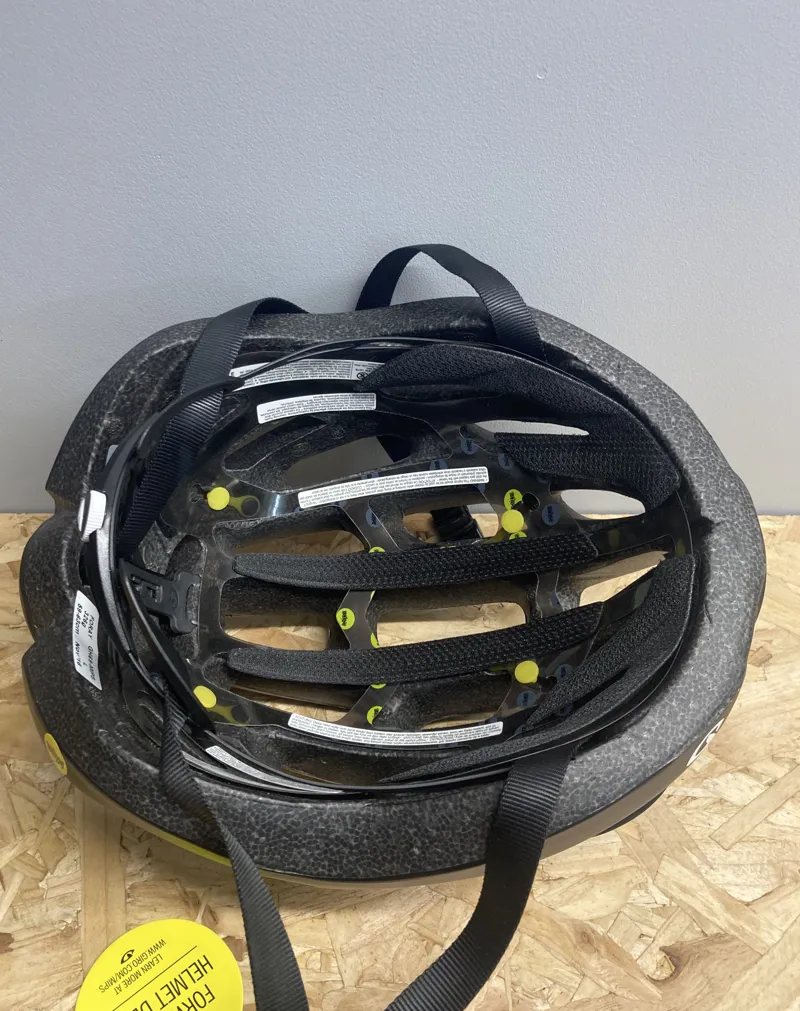 Giro Foray MIPS Road Helmet 2017 59-63 Ex Display in Black/White-4