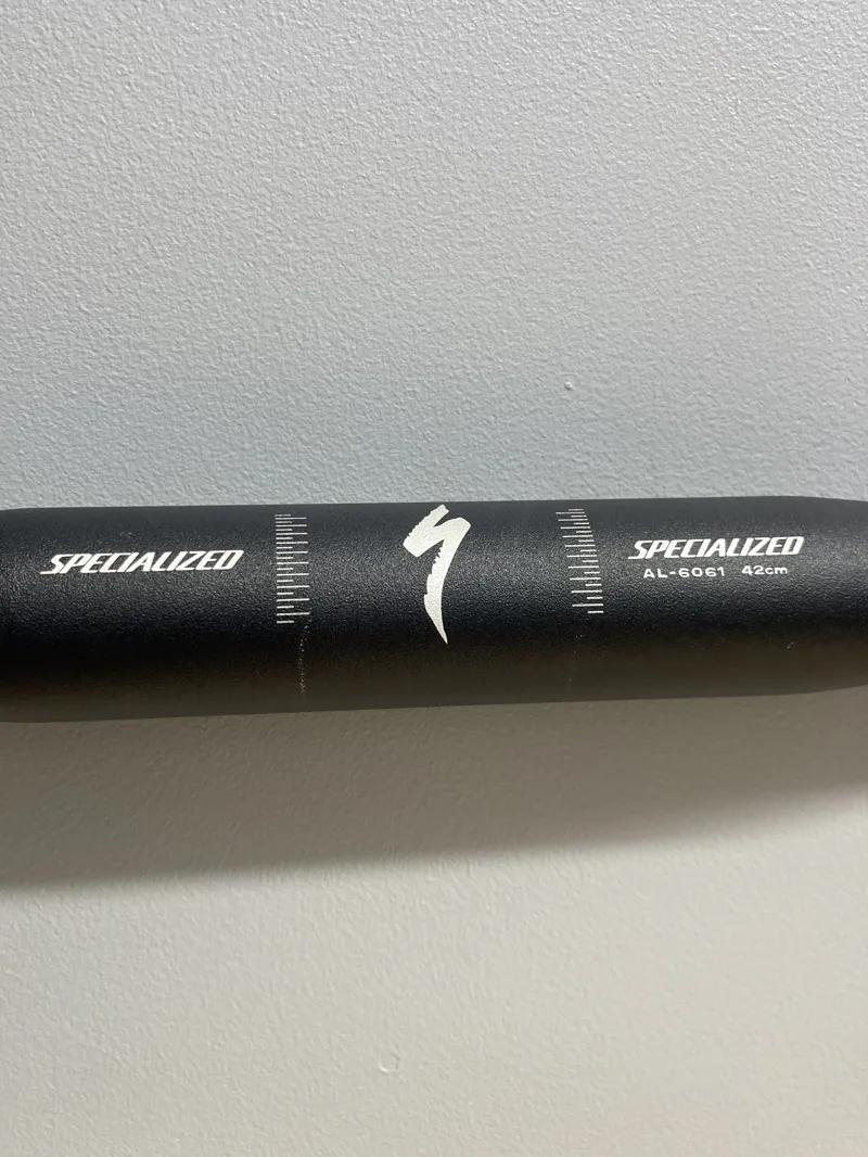 Specialized Shallow Drop Handlebars 6061 70x125mm 31.8mm clamp 420mm Grade B in Black-1