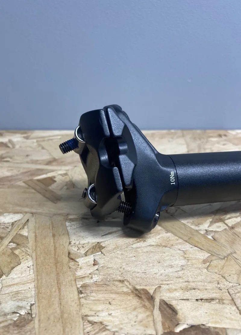 Specialized Seatpost Alloy 2-bolt Clamp 12mm offset 27.2mm 350mm anti-corrosion hardware in Black-1