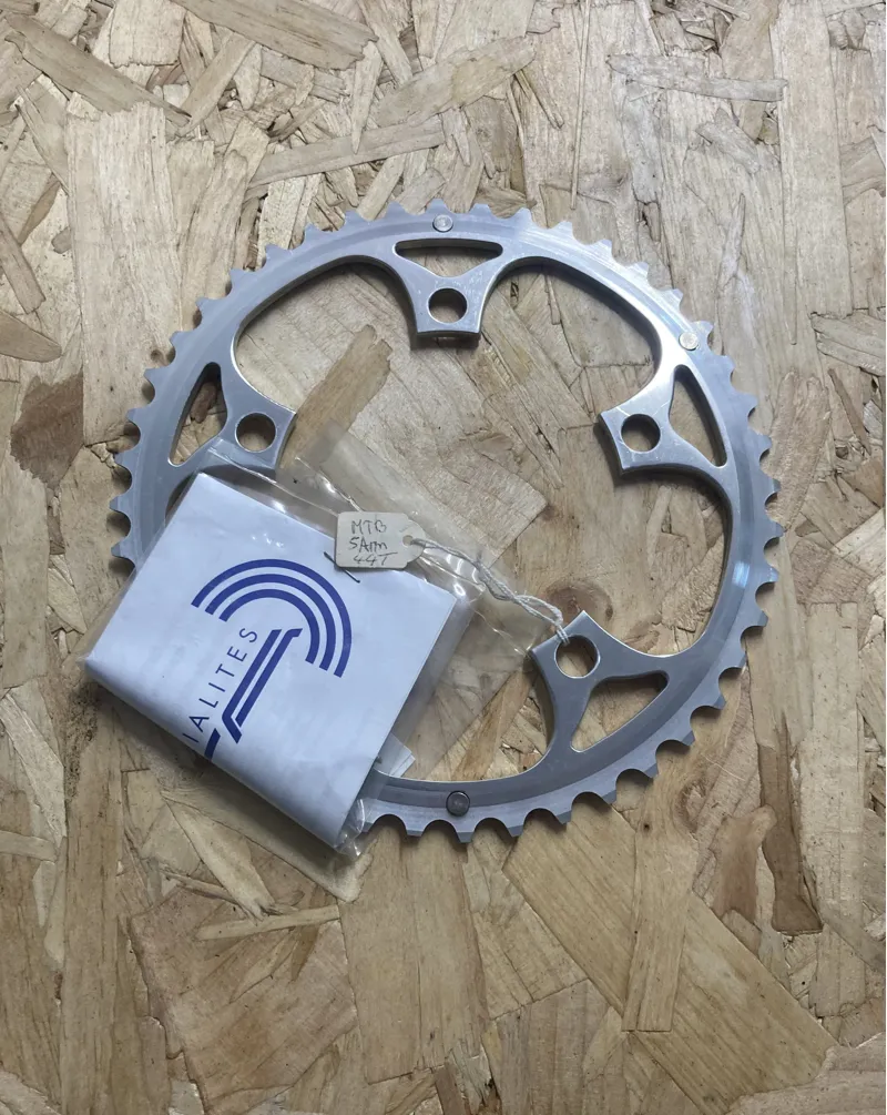Specialities TA Zephyr Outer Chainring 44T 110 BCD 5 Arm Retro in Silver-1