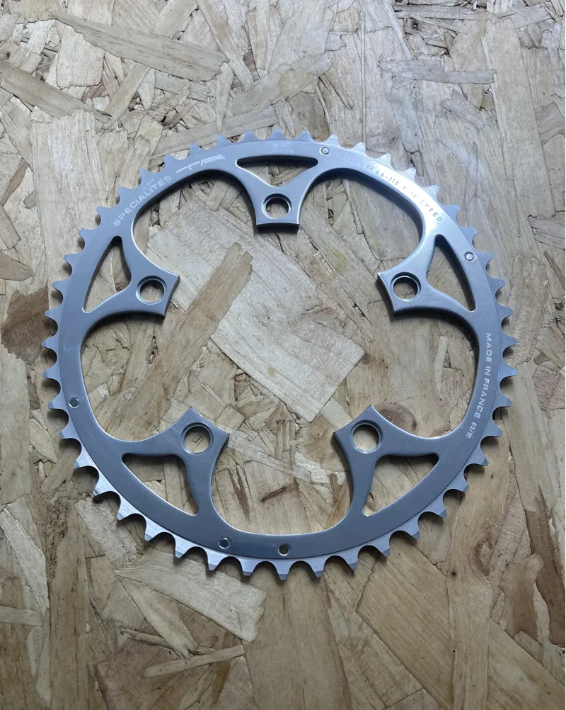 Specialities TA Zephyr Outer Chainring 46T 110 BCD 5 Arm Retro in Silver-2