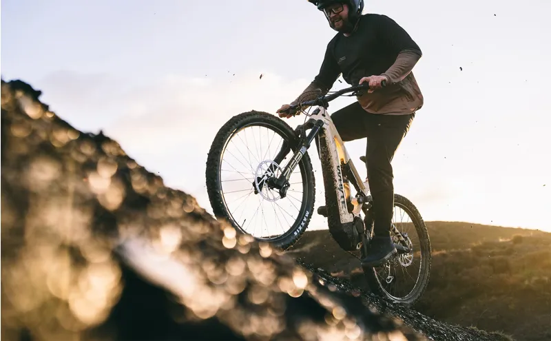 Whyte Kado RS Electric Mountain Bike in Dune Tan Yellow / Black-1