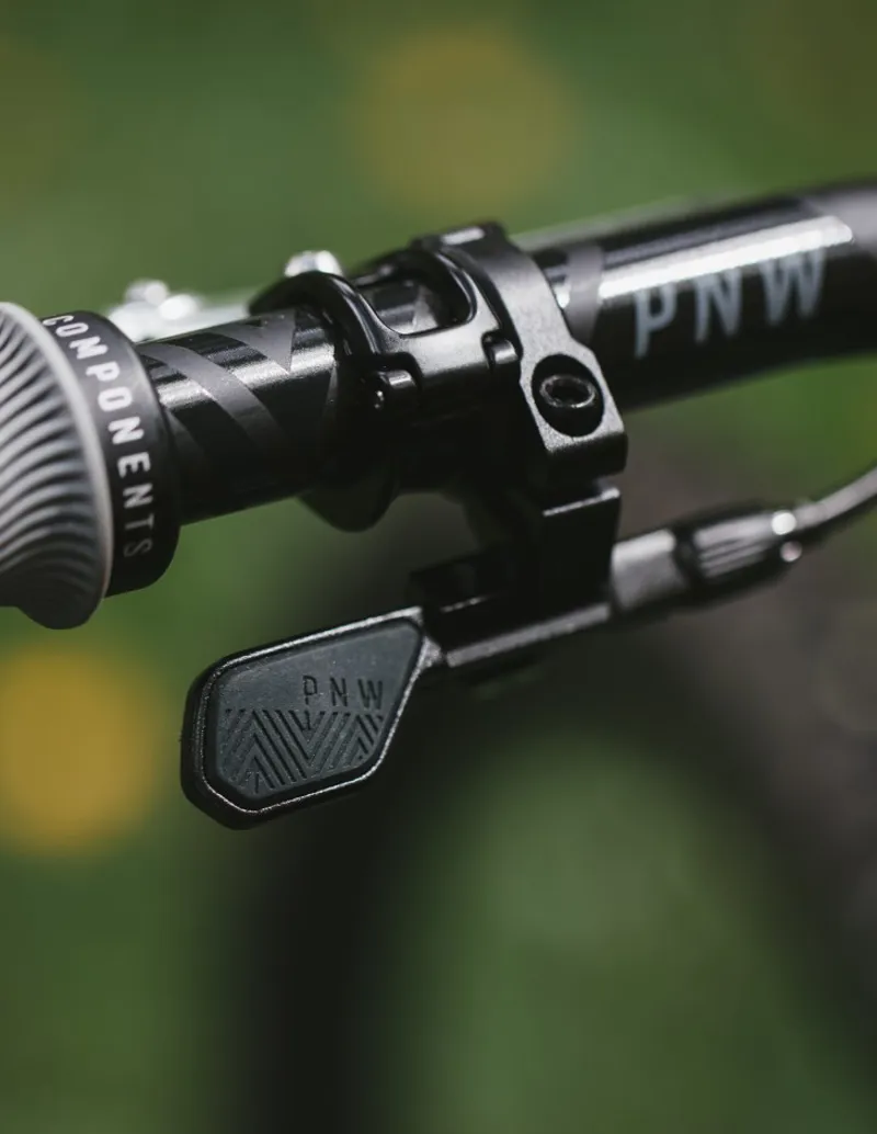 PNW Range Dropper Lever 22.2 in Black-2