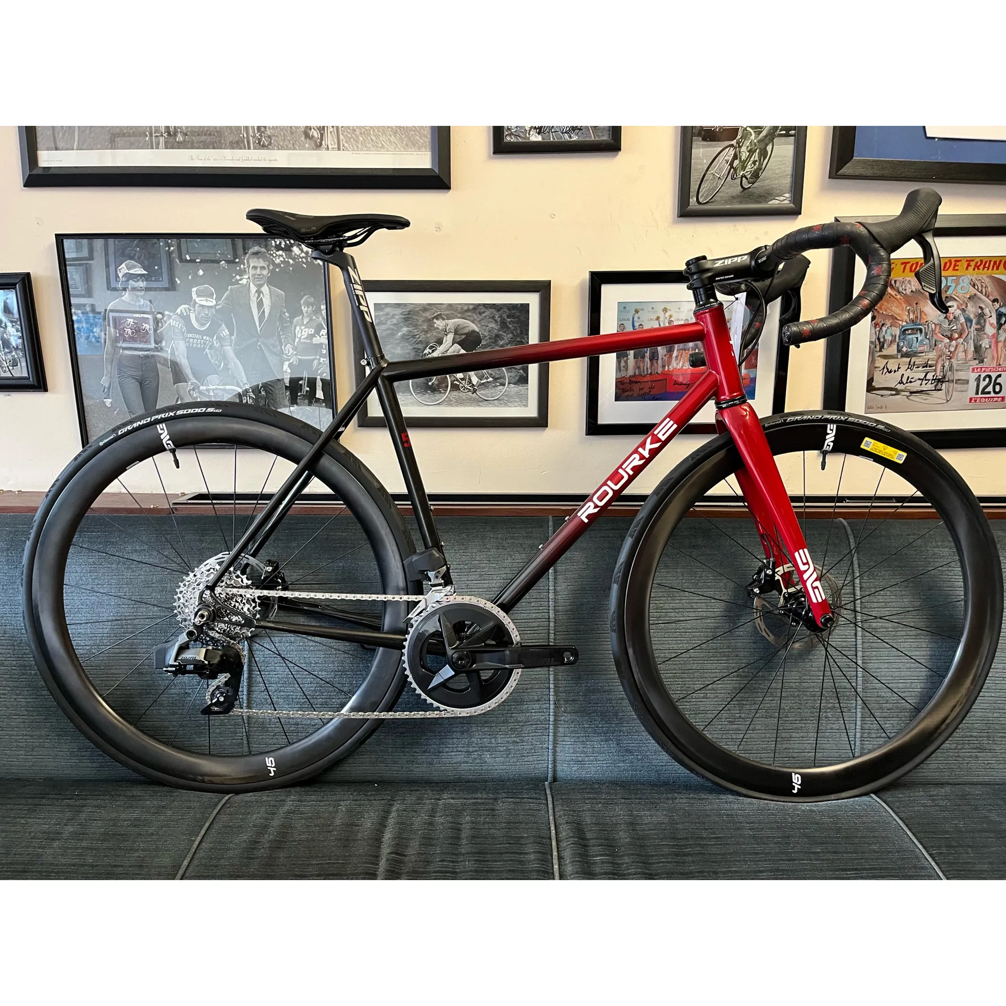 Rourke 853 Pro Team Steel Roadster 56cm in Red Grey