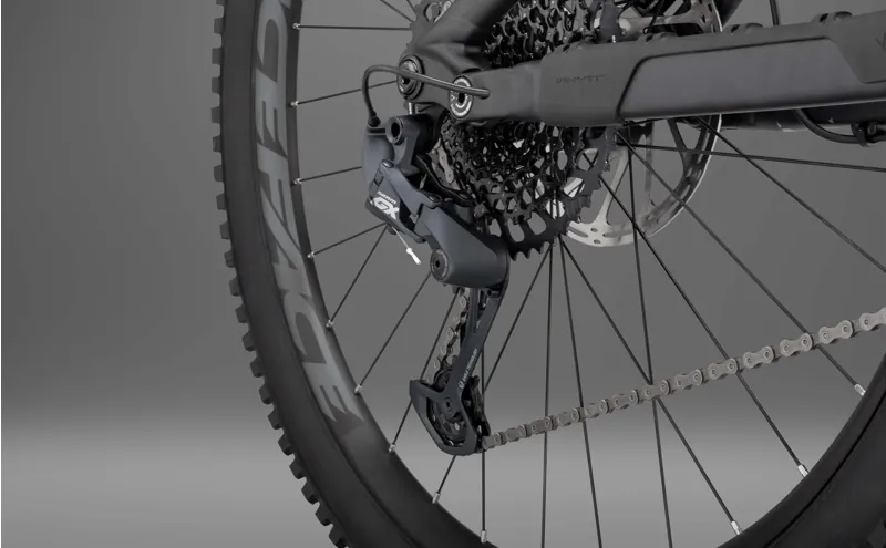 Whyte Bikes T-160 RS Enduro Mountain Bike in Gloss Green with Matt Black-5