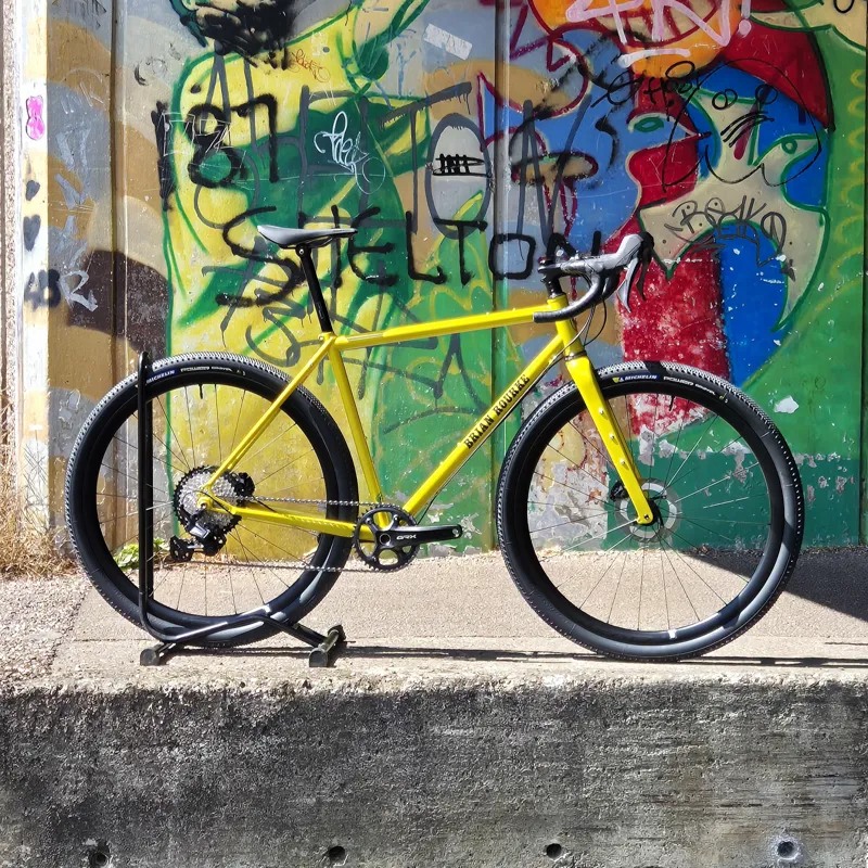 Rourke 853 Gravel Bike 56cm in Scuba Yellow