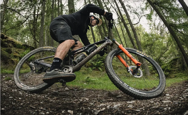 Norco Revolver FS C2 29 Bike in Green-8