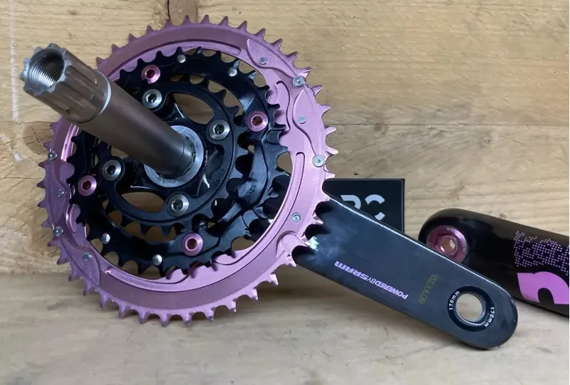 Truvativ Noir XC 3.3 Team Carbon Crankset Pink Triple 170mm 44/32/22-2