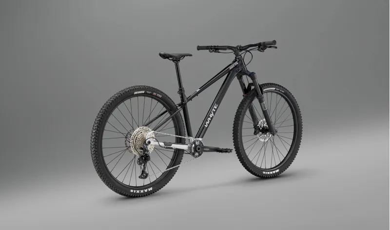 Whyte Secta RS Hardtail Mountain Bike in Black-2