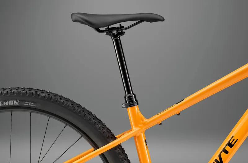 Whyte Secta S Hardtail Mountain Bike in Coral Orange with Turquoise-4