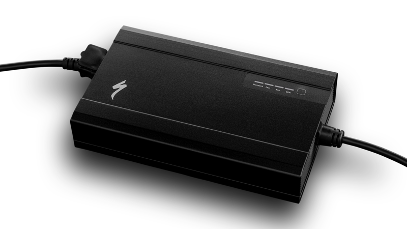 Specialized 3.1 Smart Charger in Black-3