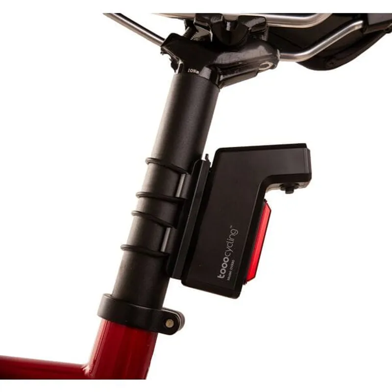 TOOO Rear Camera Dashcam Light in Black -3